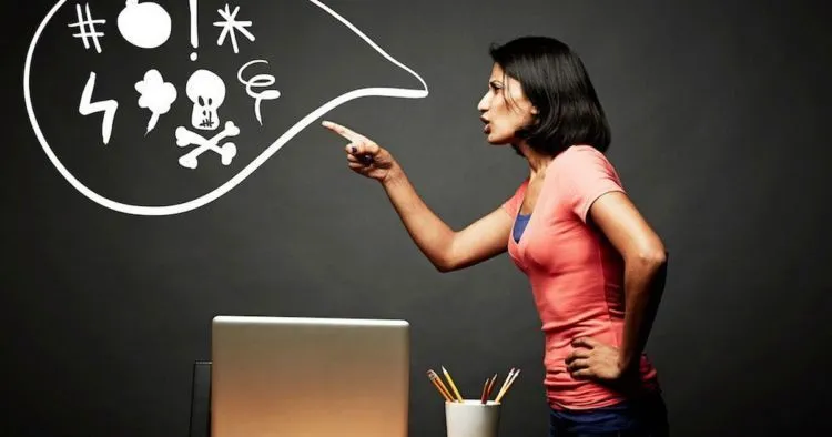 6 Alasan Kenapa Orang yang Suka Mengumpat Itu Aslinya Cerdas! 9