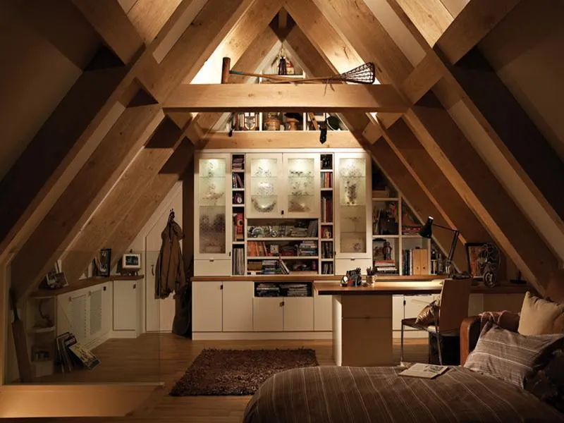 14 Desain Kamar dari Loteng Rumah. Daripada Jadi Sarang Tikus dan Nggak Terurus? 19