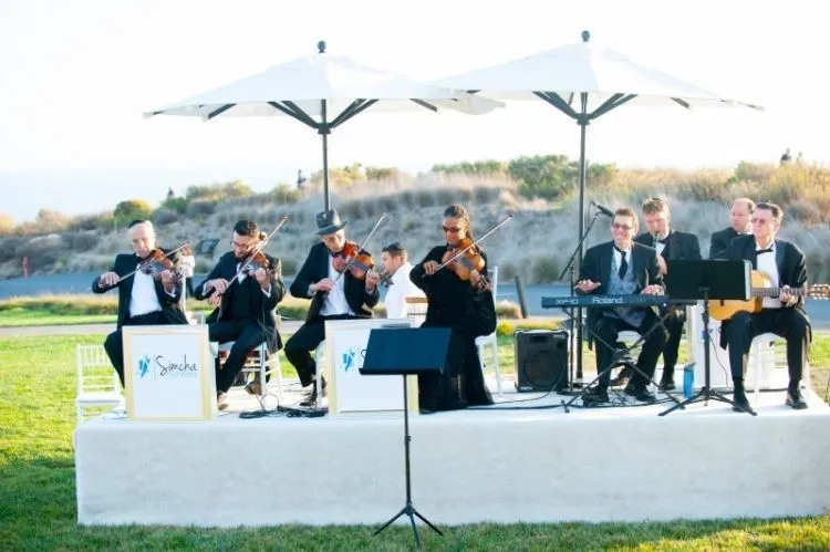 7 Cara Memilih Pemain Musik di Resepsi Pernikahan Kamu, Agar Tak Keliru Mainkan Lagu 10 wedding band