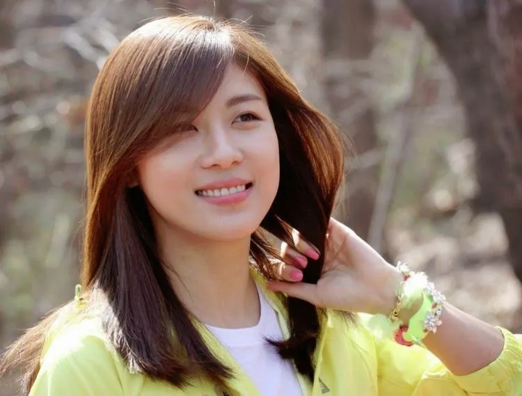 8 Artis Korea Ini Buka-bukaan Soal Rahasia Kulit Mulusnya. Cek Yuk! 14