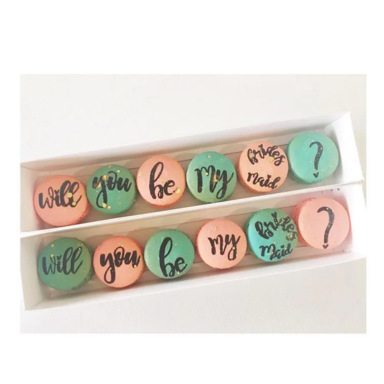 Undangan untuk Bridesmaid Harus Dibuat Spesial, 17 Inspirasi Ini Bisa Kamu Tiru 26 bridesmaid invitation