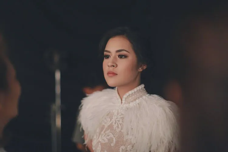 15 Lagu Ini Cocok Buat Cewek yang Merasa Kuat dan Sudah Mati Rasa Sama yang Namanya Cemoohan! 16