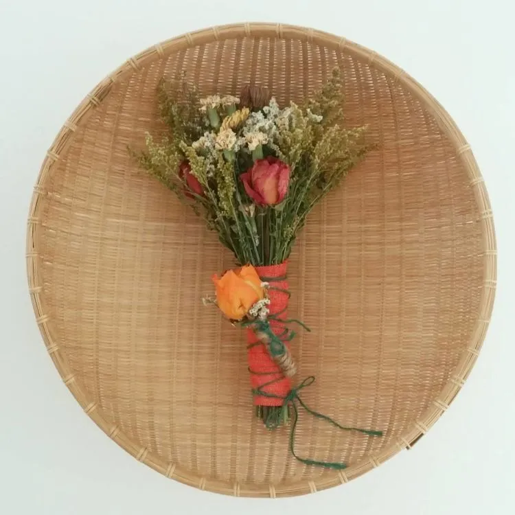 15 Pilihan Buket Bunga yang Akan Permanis Momen Pernikahan Kamu Nanti 23 wedding flowers