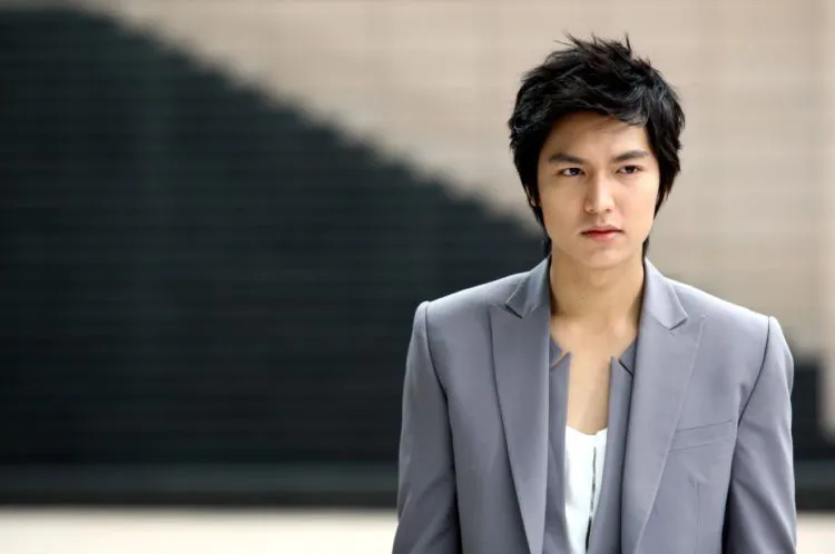 Drama Anyar Lee Min Ho Bikin Lomba Poster Buat Fans di Seluruh Dunia. Hadiahnya Berkunjung ke Korea! 4