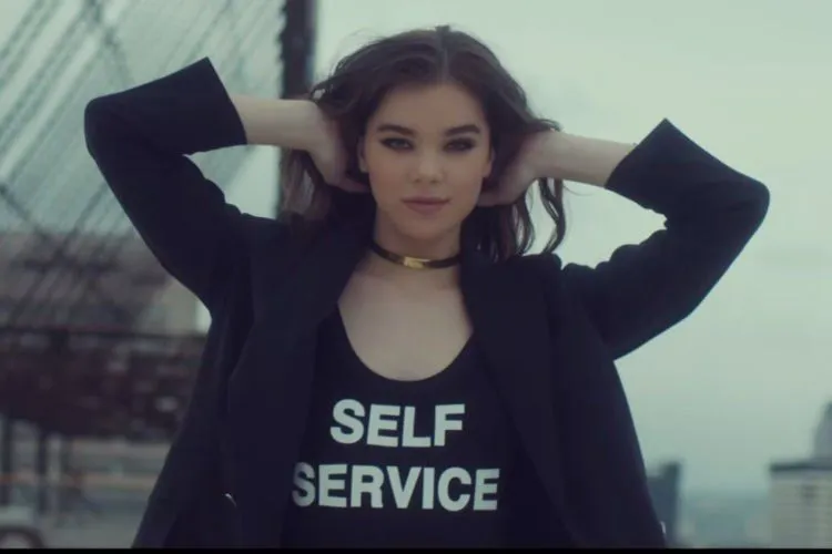 15 Lagu Ini Cocok Buat Cewek yang Merasa Kuat dan Sudah Mati Rasa Sama yang Namanya Cemoohan! 29