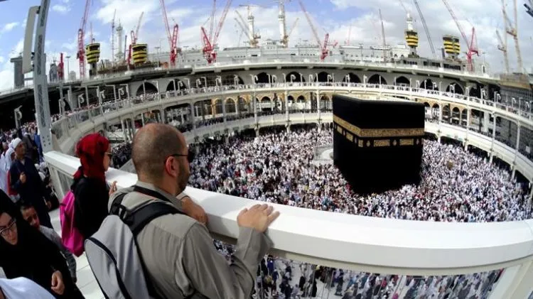 Mau Ziarah Ke Tanah Suci dengan Budget Murah? Jawabannya Cuma Satu, Cobalah Umroh Backpacker! 7