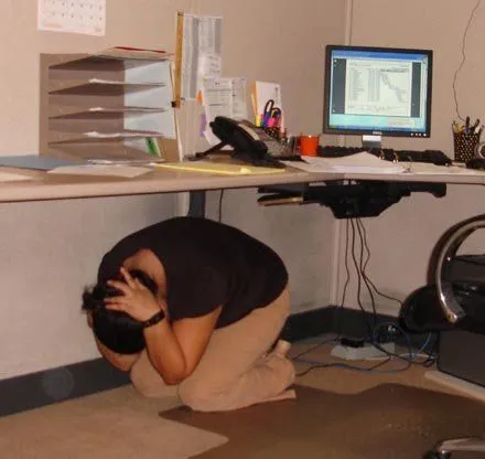 11 Tips Biar Aman Saat Gempa. Wajib Baca! Gempa Lagi Sering-Seringnya 17