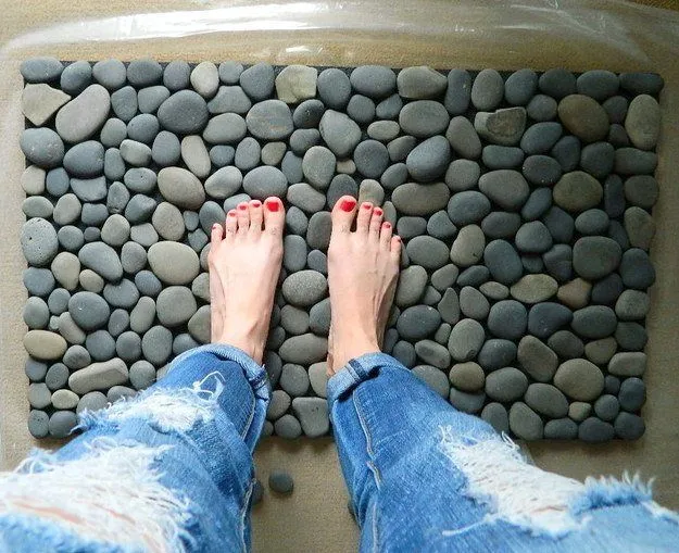 Kalau Kamar Mandimu Gitu-gitu Aja, 10 Penataan Simpel Ini Layak Kamu Coba 12