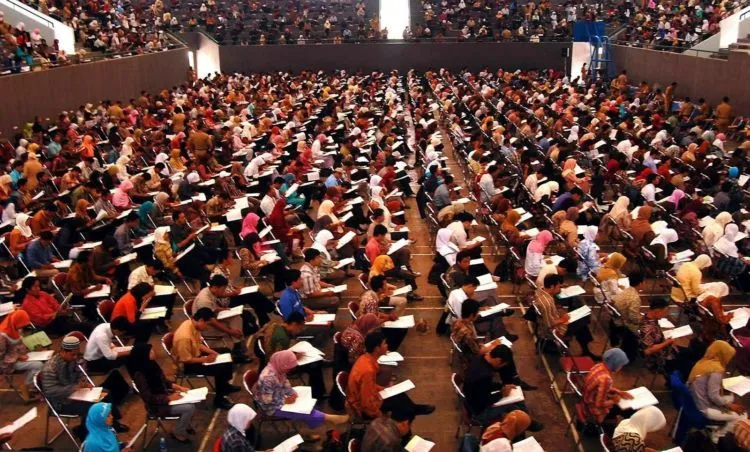 Susahnya Jadi Guru Honorer. Kerja Keras Terus Dilakukan Meski Upah Tak Berimbang 16