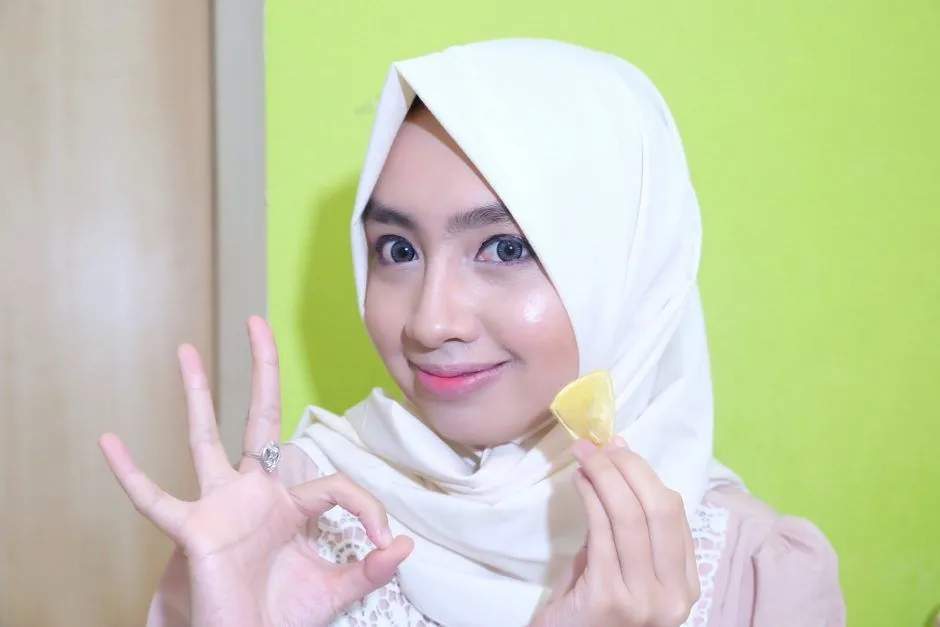 Cara Praktis Menghilangkan Bibir Hitam Secara Alami, Murah dan Mudah!