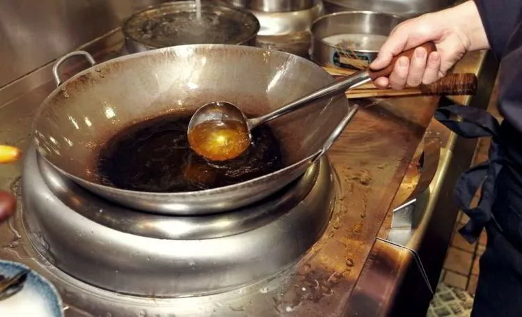 Minyak Jelantah Jangan Buru-buru Dibuang, 6 Kegunaannya Ini Bikin Kamu Tercengang 12