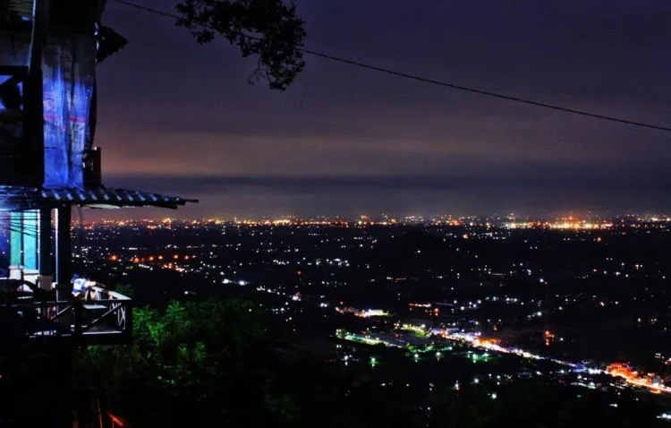 Bingung Nyari Tempat Buat Nonton Hujan Meteor dan Supermoon di Jogja? Yuk, Main ke Sini Aja! 7