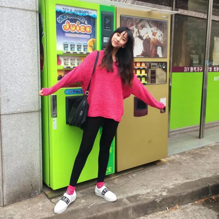 17 Gaya Pakaian Korea Simpel yang Terlihat Awet Muda. Dijamin Kamu Pengen Coba 24 korean style