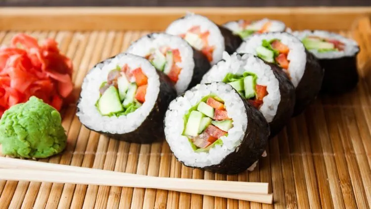 Bukannya Kenyang, 7 Makanan Ini Justru Bikin Kamu Tambah Lapar. Pantesan Nggak Kurus-Kurus! 15