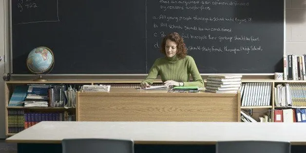 Jangan Puas Cuma Tunggu Suami Gajian! Ini 6 Alasan Perempuan Masa Kini Harus Tetap Punya Penghasilan 10
