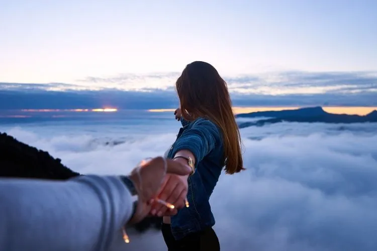 Daripada Buang Tenaga Buat Nangis, Ini 9 Cara Patah Hatimu Justru Bisa Jadi Motivasi Sukses! 10