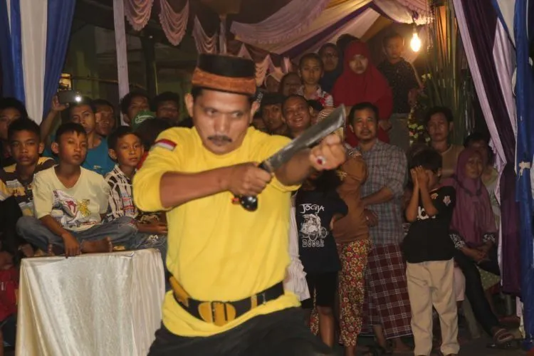 Dibacok Nggak Mempan, Ditusuk Nggak Tembus. Kesenian Banten Sejak Ratusan Tahun, Debus! 6