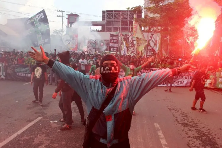 Setinggi Apapun Pendidikanmu, Sekolah Tidak Pernah Mengajarimu 8 Hal Ini. Harus Rajin Cari Sendiri! 10