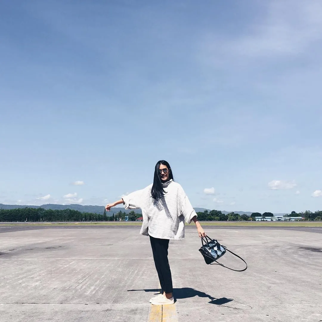Dengan 9 Pilihan Style Ini, Naik Pesawat untuk Bepergian Pun Jadi Begitu Nyaman