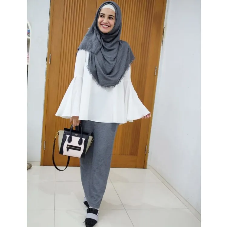 Tak Perlu Ribet Lagi untuk Tampil Syar'i. 13 Style Ini Bisa Jadi Inspirasi 18 syari