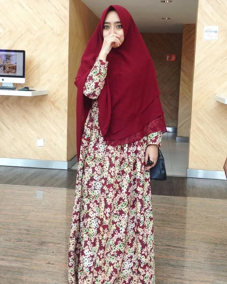 Tak Perlu Ribet Lagi untuk Tampil Syar'i. 13 Style Ini Bisa Jadi Inspirasi 22 syari
