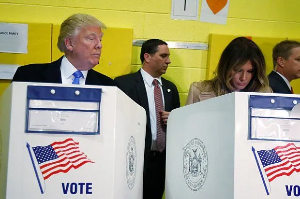 Kontroversial dan Dituduh Mendzalimi Presiden, Ini 5 Alasan Ahmad Dhani Bisa Saja Ikuti Jejak Trump! 13