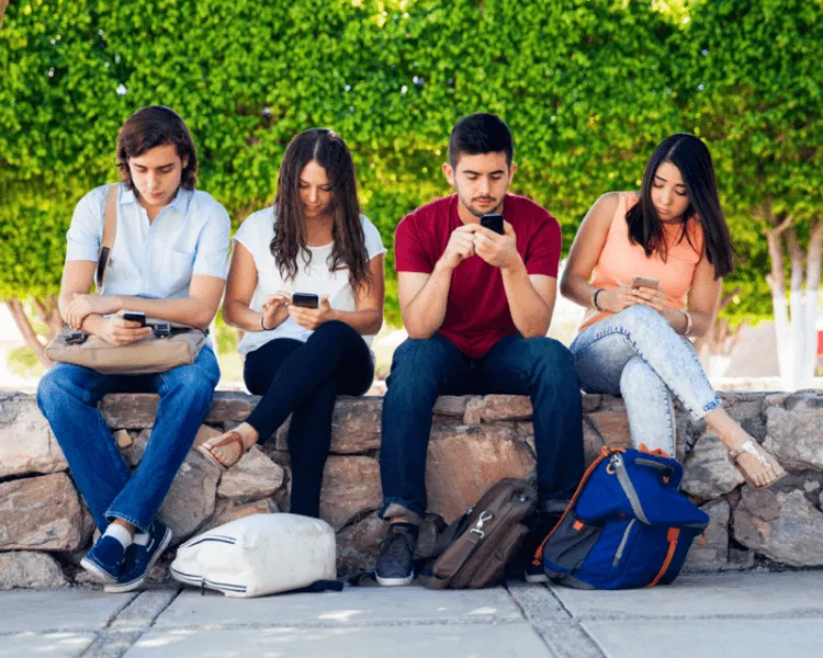 Buktikan Dirimu Sudah Dewasa! Ini 7 Alasan Tak Perlu Unfollow dan Unfriend Teman yang Beda Pendapat 8