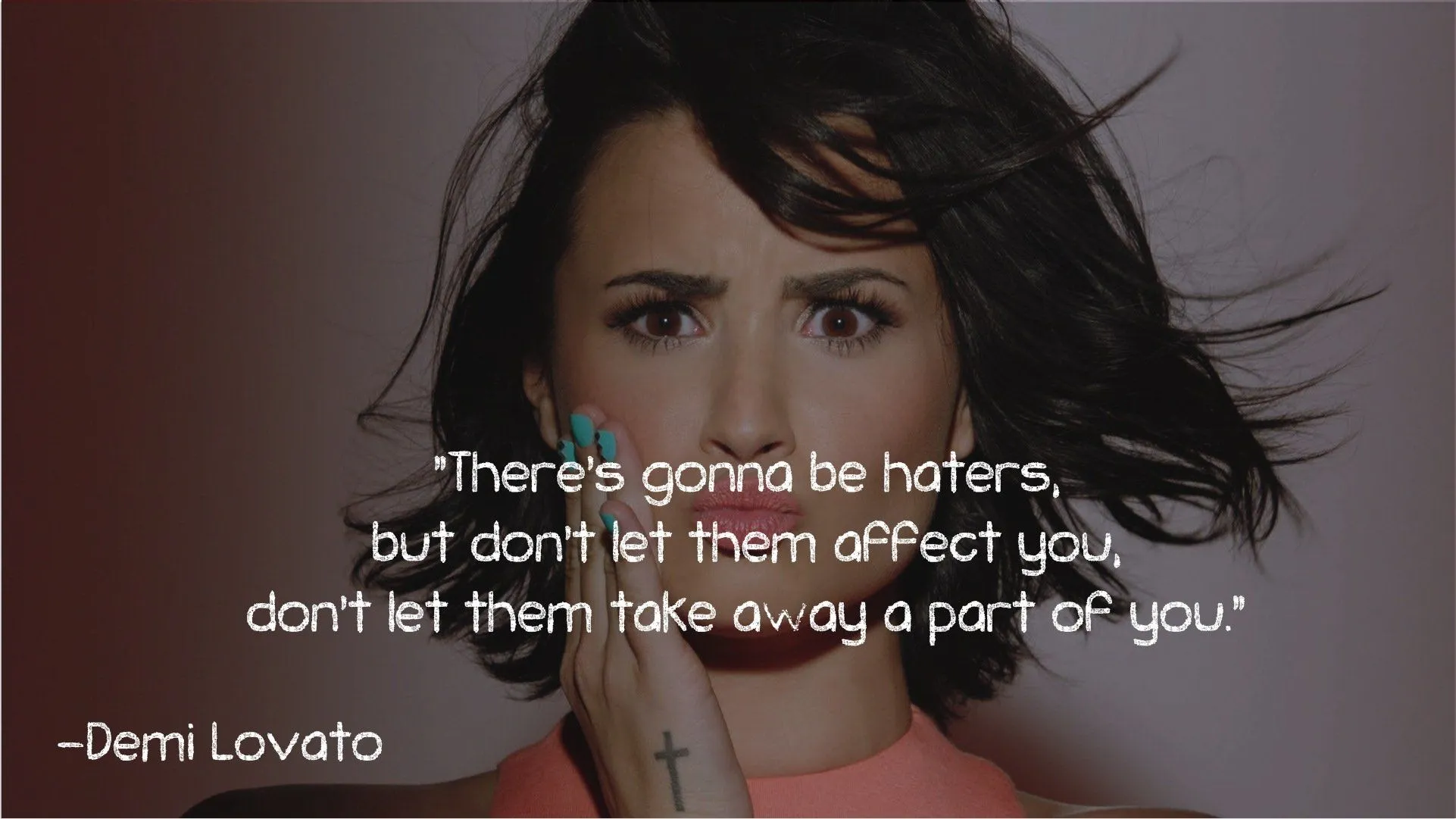 Tak Ada Manusia yang Sempurna! 15 Quotes Demi Lovato Ini Buat Kamu yang Selalu Merasa Rendah Diri! 18