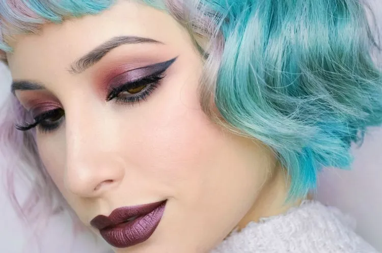 Biar Nggak Salah, Ini Nih Cara Terbaik Memilih Lipstik Sesuai Karaktermu! 11