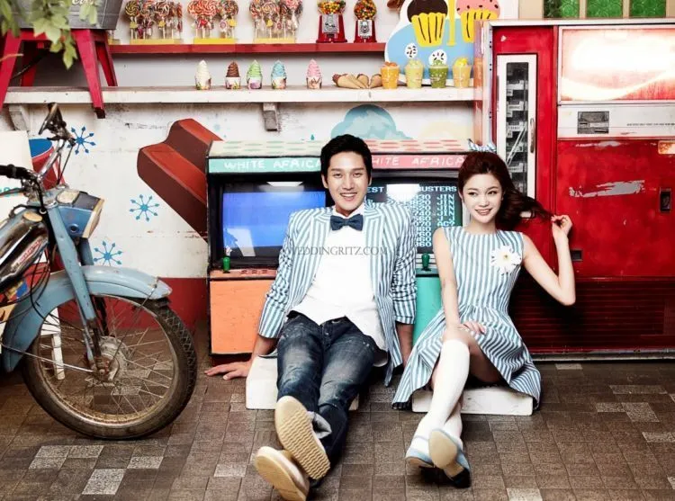 Romantis dan Lucu, Inilah 13 Pose Foto Prewedding Pasangan di Korea yang Layak Tiru 38