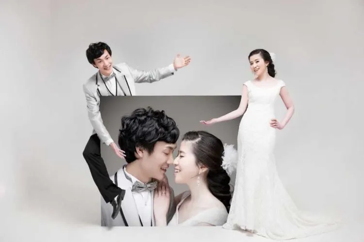 Romantis dan Lucu, Inilah 13 Pose Foto Prewedding Pasangan di Korea yang Layak Tiru 34