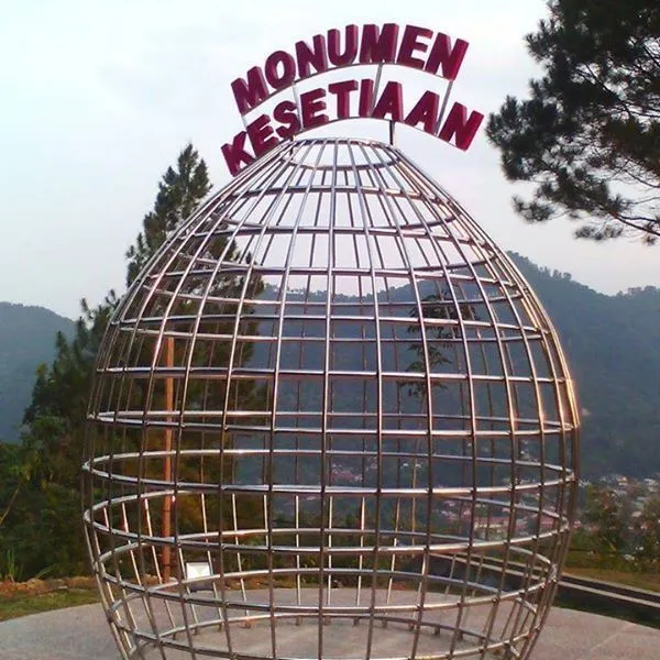 Monumen Kesetiaan, Tempat Wisata Baru yang Hits Sekaligus Bisa Buat Cari Pasangan! 6