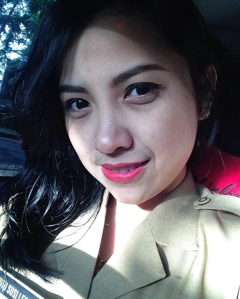 19 Potret PNS Cantik yang Pasti Bikin Cowok Betah di Kantor. Apa Kabar Ujian CPNS Kemarin? 25