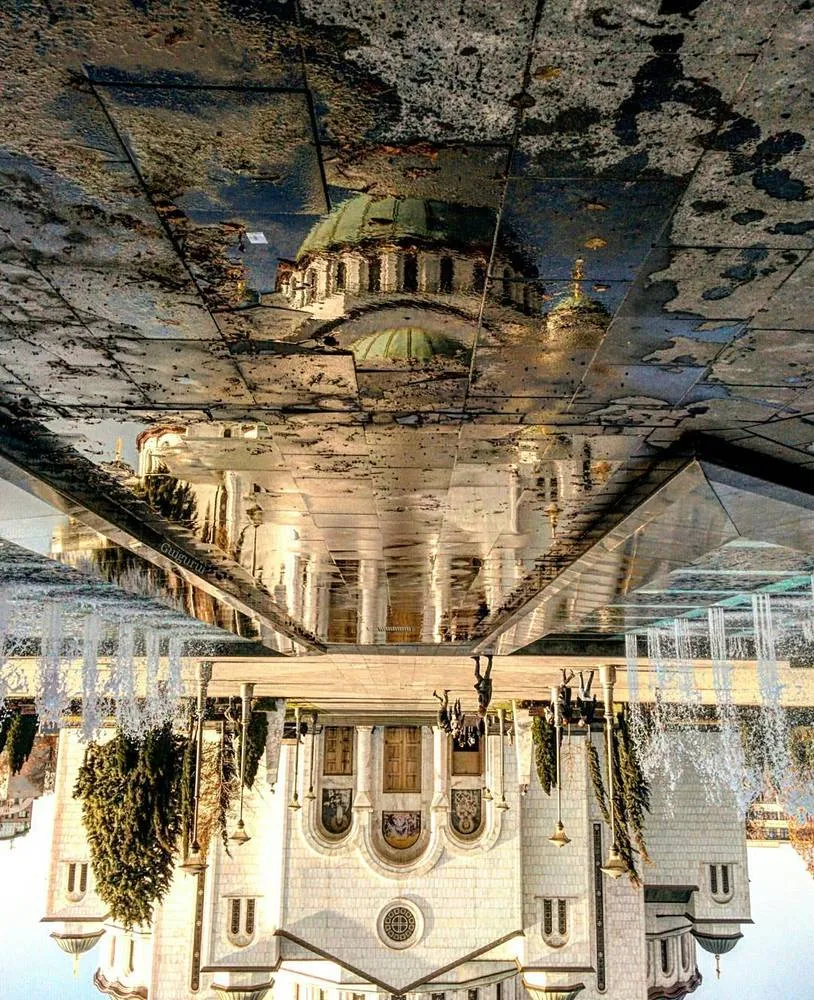 Nggak Harus Modal Besar Buat Belajar. Lelaki Ini Jago Motret Refleksi Air Cuma Pake Smartphone Doang! 13