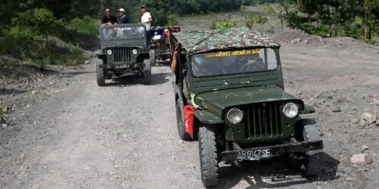 Long Weekend Telah Usai, Ini Lho Keriuhan Hasil dari Libur Panjang Kemarin. Macetnya Luar Biasa! 10