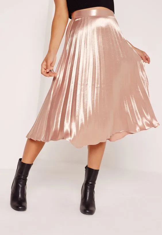 Jangan Ngiler Lihat 15 Fashion Item Rose Gold yang Menawan Ini, Solusi Tampil Trendi Cewek Masa Kini 27