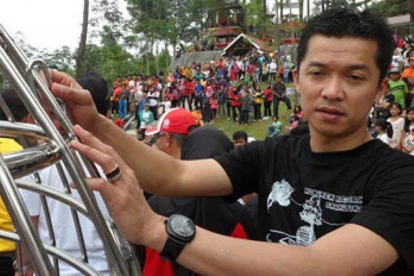 Monumen Kesetiaan, Tempat Wisata Baru yang Hits Sekaligus Bisa Buat Cari Pasangan! 8