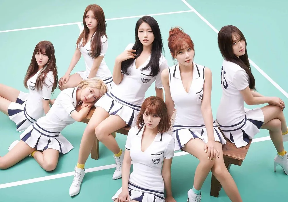 8 Girlband yang Bakal Jadi Idola Para Cowok. Nggak Perlu Paham Lagunya, yang Penting Enak Dilihat! 5