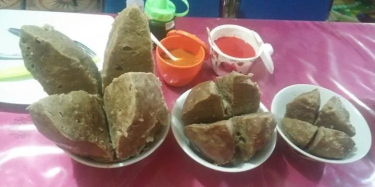 Kuliner Unik Datang Lagi. Bakso Hamil dan Bakso Beranak Lagi Heboh di Banyuwangi! 6