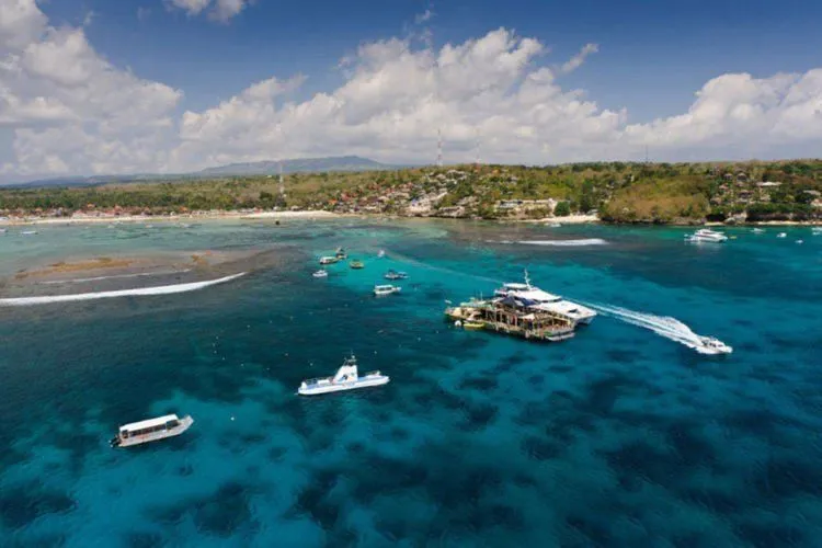Nusa Penida, Sang Primadona Wisata Baru di Bali. Liburan Akhir Tahun Mesti ke Sini! 10