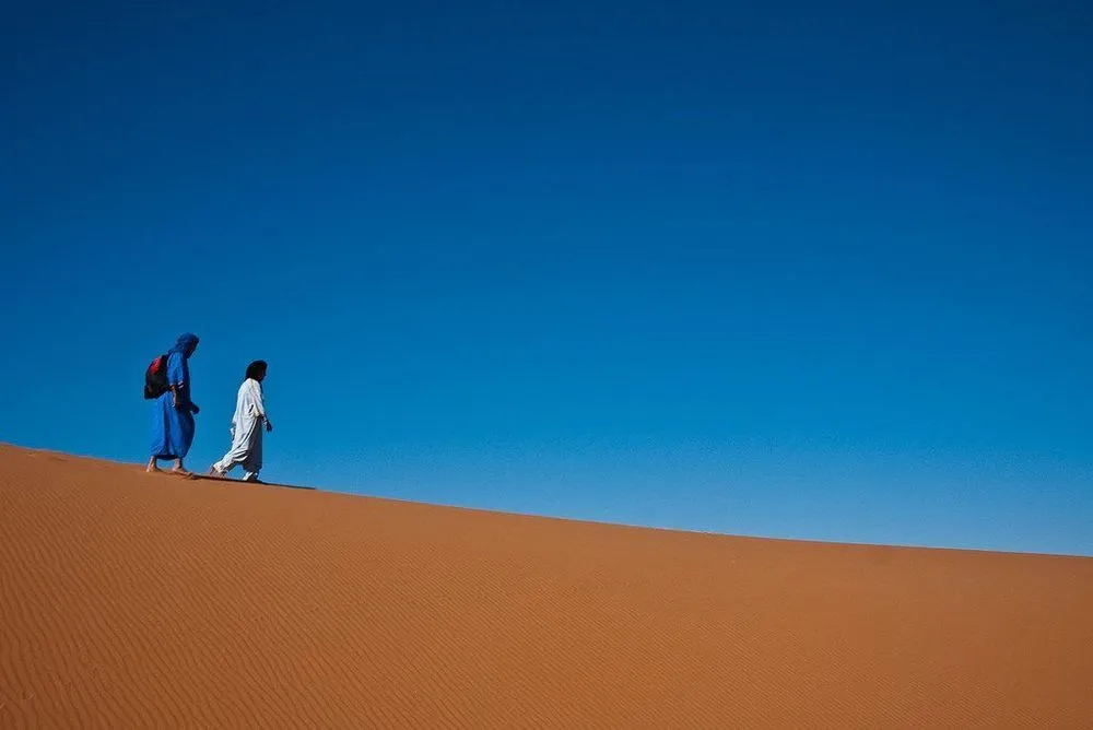Bosan Traveling ke Situ-situ Aja? Gurun Sahara Wajib Jadi Destinasi Traveling Berikutnya!