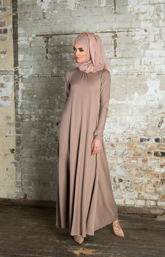 Jangan Ngiler Lihat 15 Fashion Item Rose Gold yang Menawan Ini, Solusi Tampil Trendi Cewek Masa Kini 21