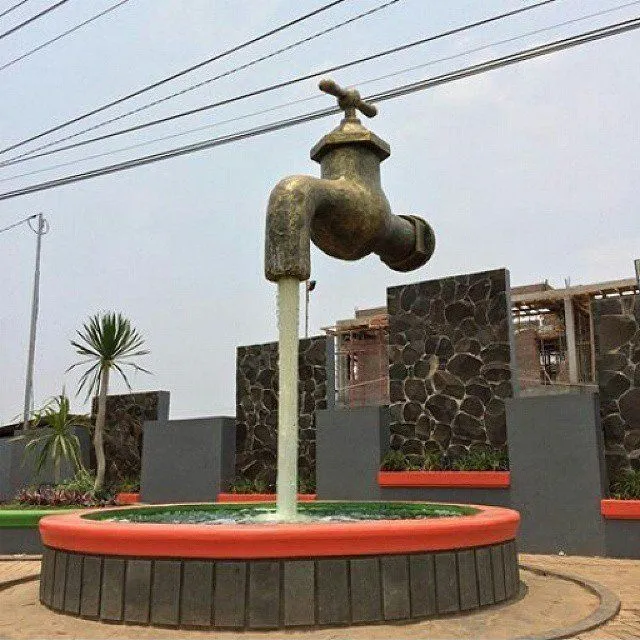Meski Tampak Nyeleneh, 6 Landmark Kota Unik Ini Nggak Asal Bangun Lho. Ternyata Filosofinya Dalam 10