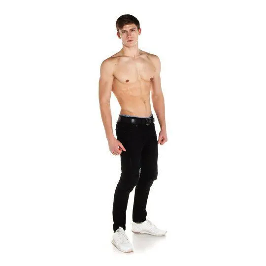 Nggak Bisa Bayar Ganti Rugi, Cowok Ganteng Ini Rela Dilelang dengan Status ‘In Stock’ di Toko Online 7