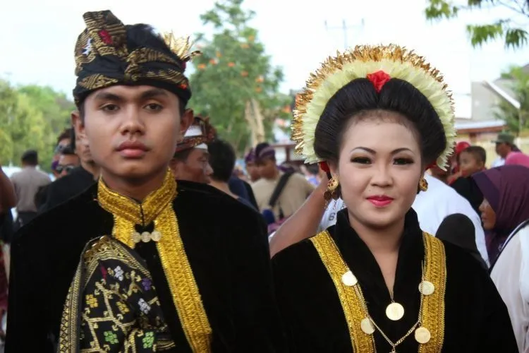 Secara Statistik, Indonesia Kekurangan Jumlah Cewek Lho. Masih Ingin Poligami? 21