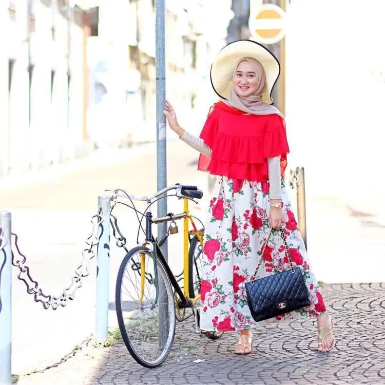 Menuju Cantik 2017; Trik Padu Padan Hijab & Baju Vintage Ini Harus Jadi Referensi! 15