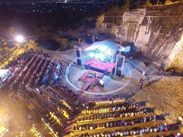 Tebing Breksi Prambanan, Bekas Tambang yang Nge-hits Buat Selfie. Cari Jodoh Yuk Di Sini! 8