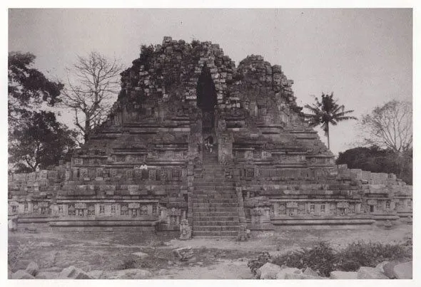 Begini Kondisi Reruntuhan Candi Prambanan Saat Pertama Ditemukan. Hancur dan Begitu Mengenaskan! 13
