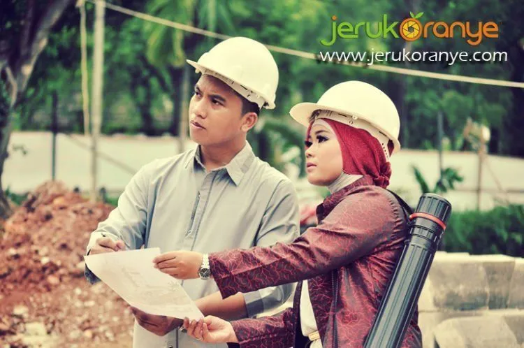 11 Foto Prewedding Lucu Tema Profesi. Dokter, Polisi, Tentara, Semua Ada di Sini 15