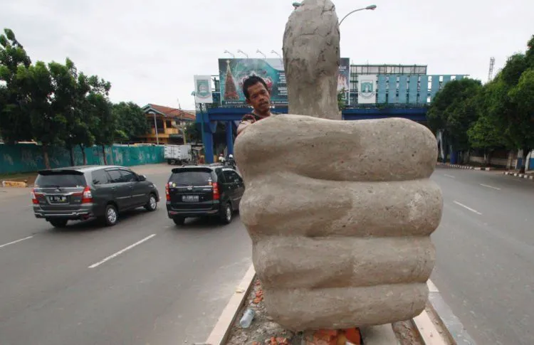 Meski Tampak Nyeleneh, 6 Landmark Kota Unik Ini Nggak Asal Bangun Lho. Ternyata Filosofinya Dalam 8